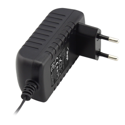 Universal power adapter Akyga AK-TB-06 5.0V / 2.5A 12.5W micro USB B 1.5m