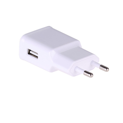 Ładowarka sieciowa 240V Akyga AK-CH-11 USB 5V/2.4A, 9V/1.67A, 12V/1.25A biała QC 3.0